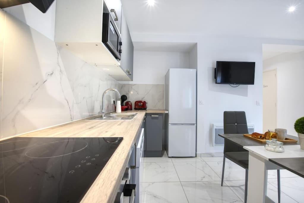 Appt P2 De 1 A 6 Pers A Rognac Exterior foto